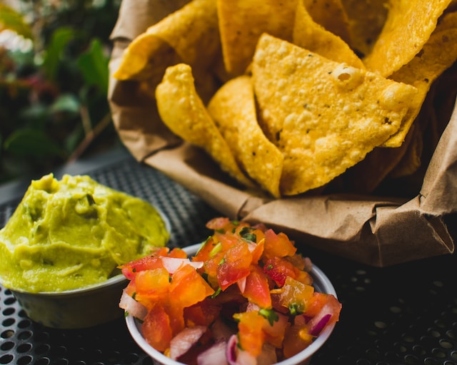 How long can Guac stay in the Fridge? 